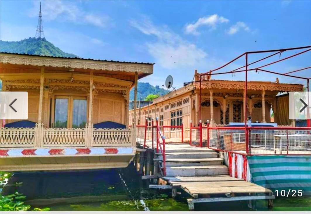 Lala Rukh Group Of Houseboats Otel Srīnagar Dış mekan fotoğraf